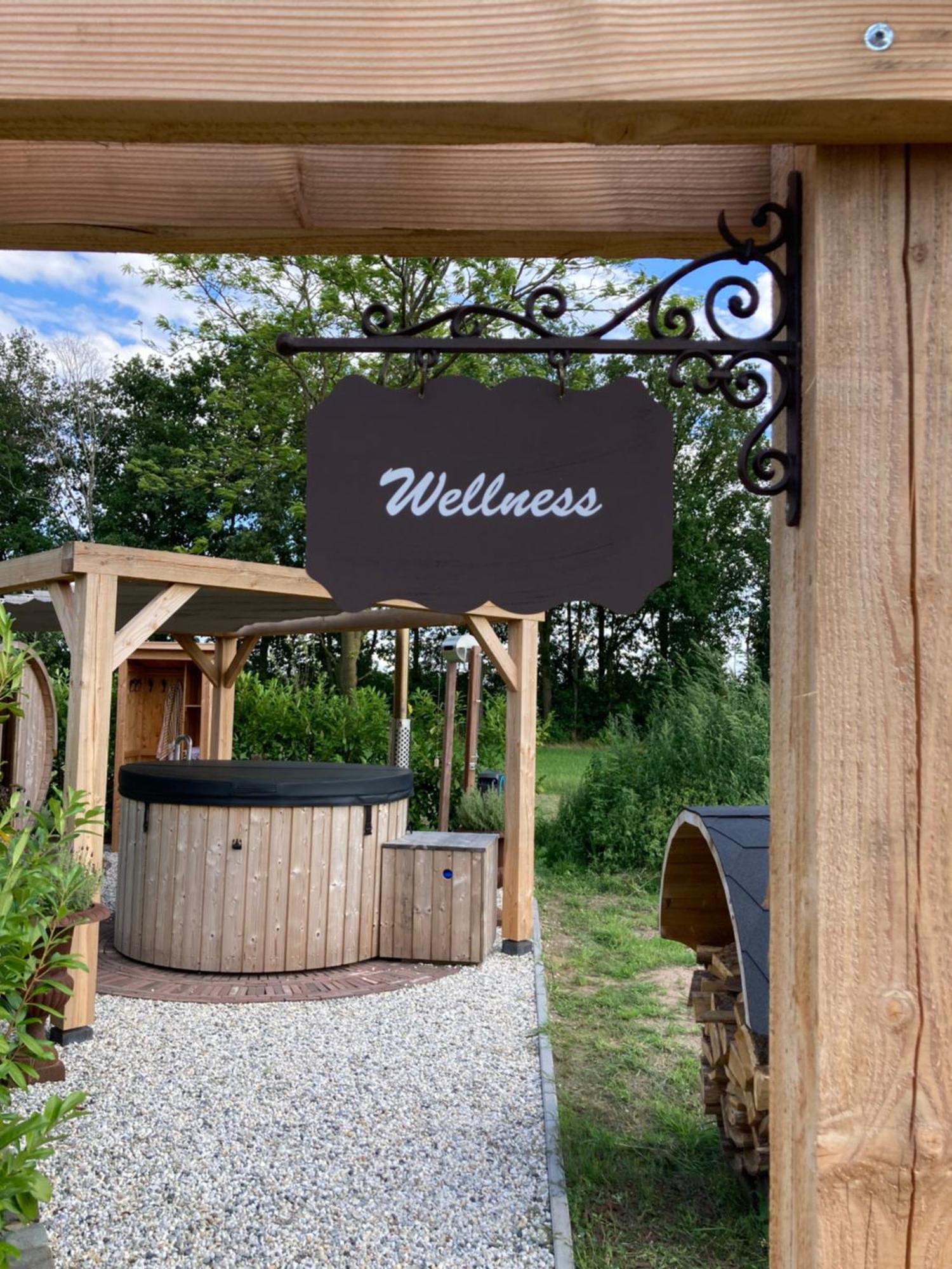 Bed & Breakfast Hoeve Happiness - Ontbijt Inbegrepen - Wellness Aanwezig Voorthuizen Extérieur photo