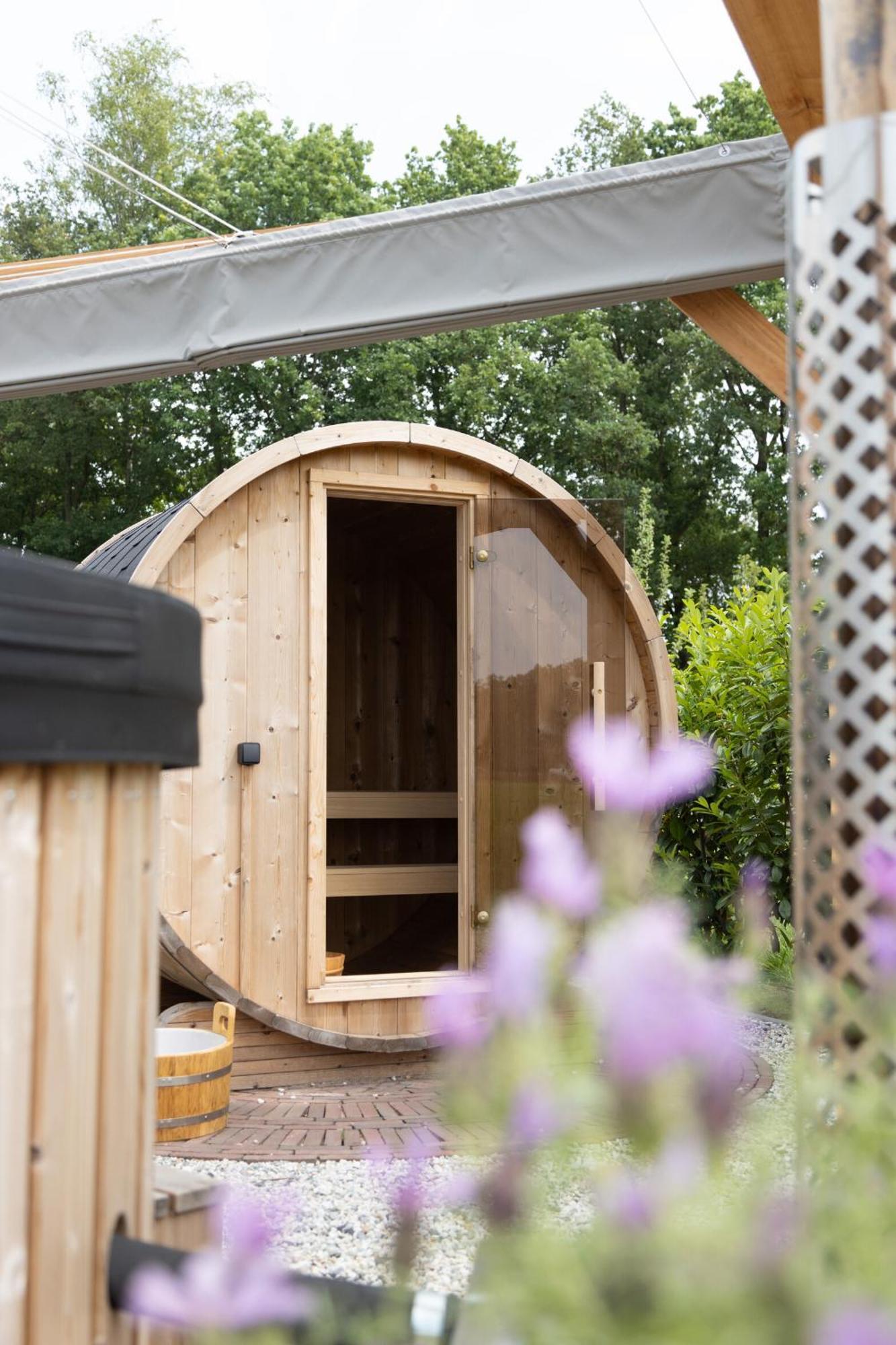 Bed & Breakfast Hoeve Happiness - Ontbijt Inbegrepen - Wellness Aanwezig Voorthuizen Extérieur photo