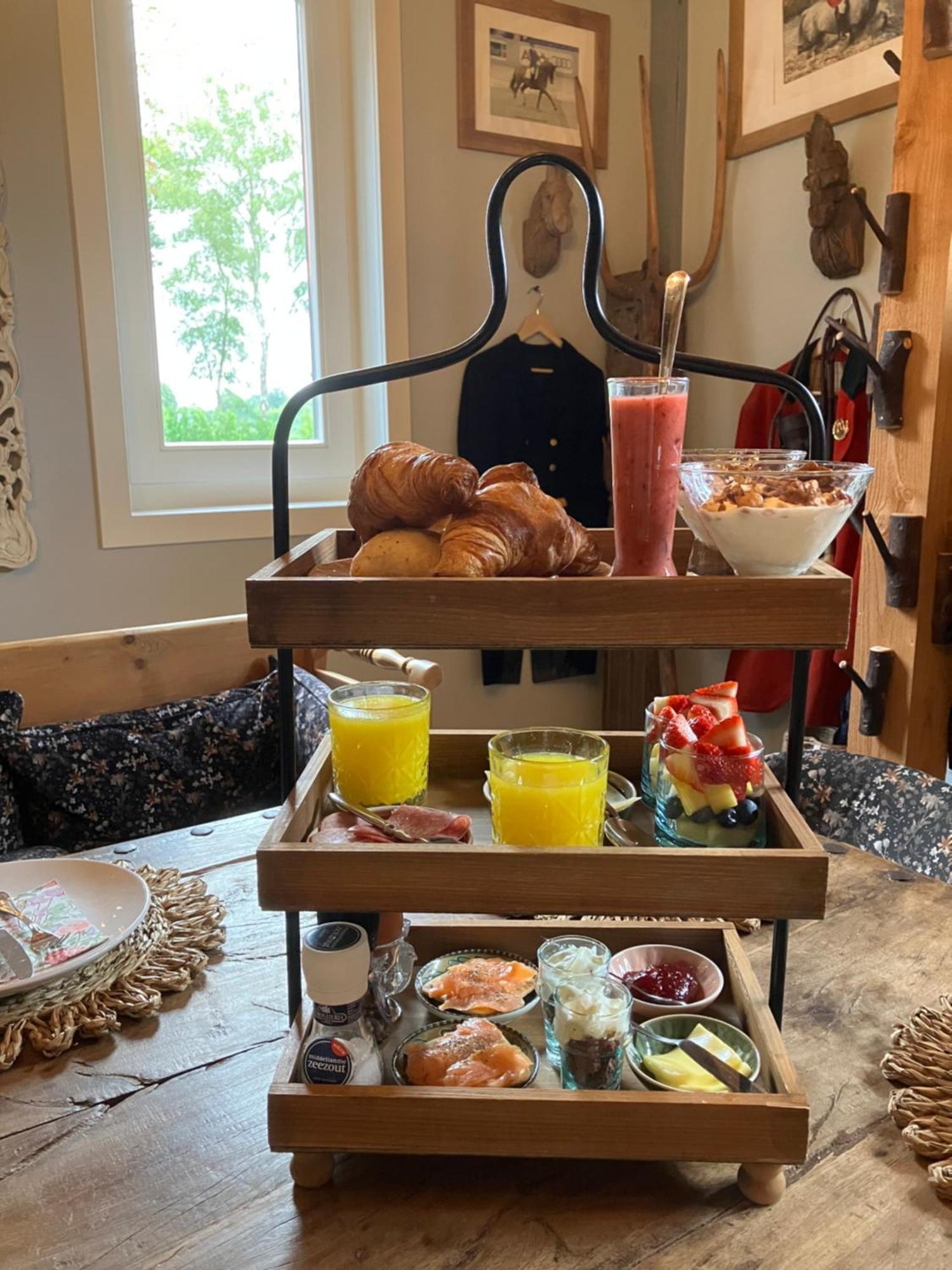 Bed & Breakfast Hoeve Happiness - Ontbijt Inbegrepen - Wellness Aanwezig Voorthuizen Extérieur photo