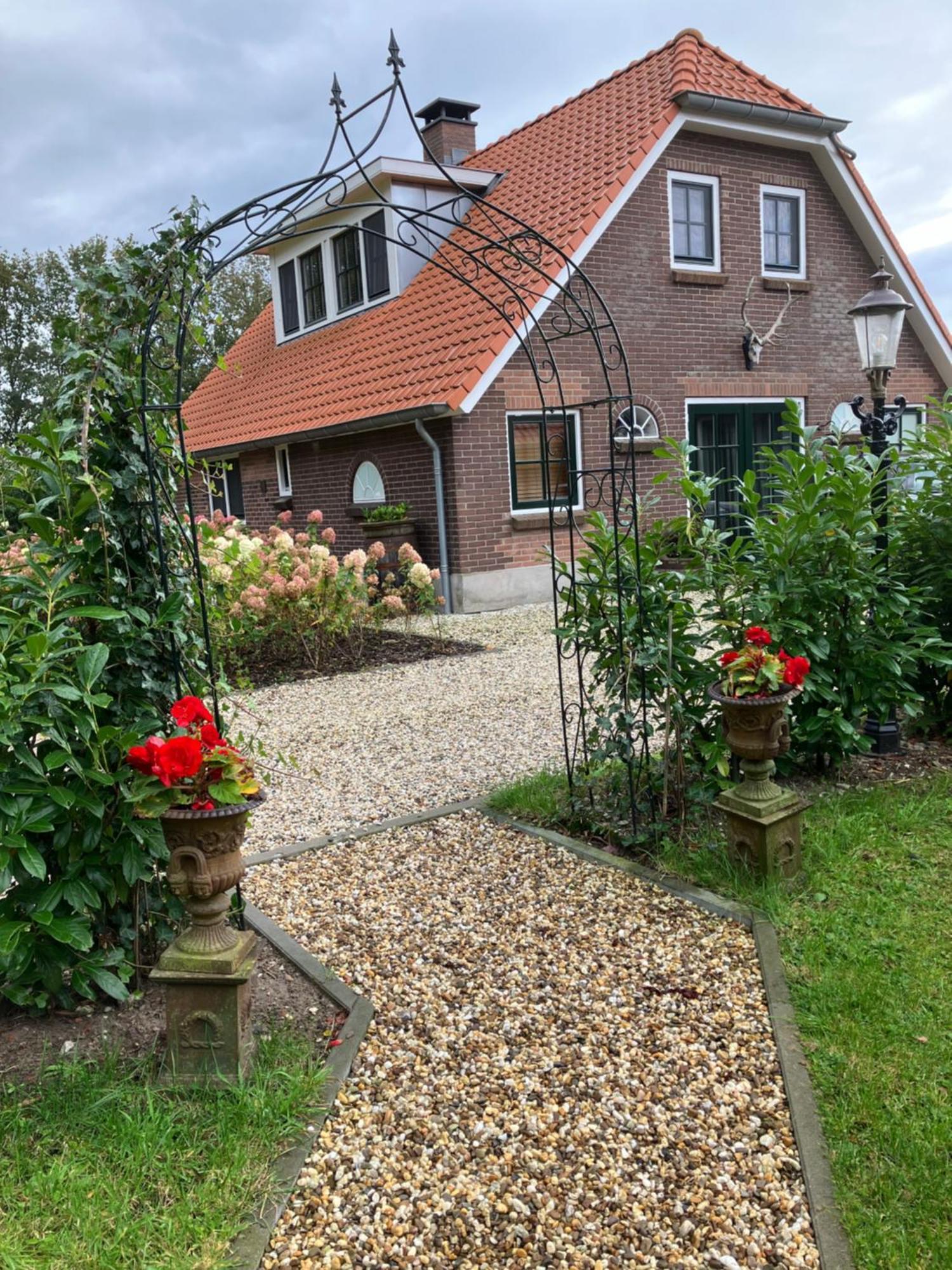 Bed & Breakfast Hoeve Happiness - Ontbijt Inbegrepen - Wellness Aanwezig Voorthuizen Extérieur photo